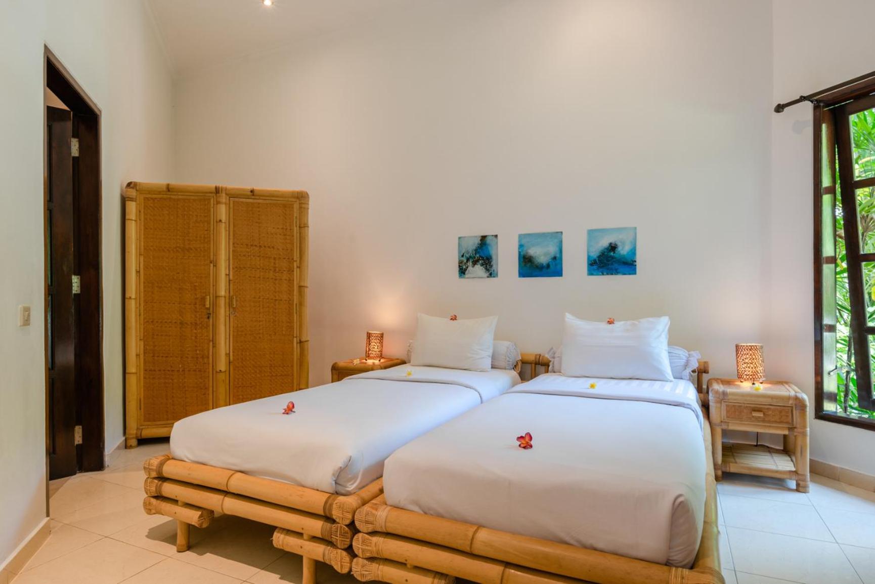 Gorgeous Beachfront Villa Lovina Banjar  Esterno foto