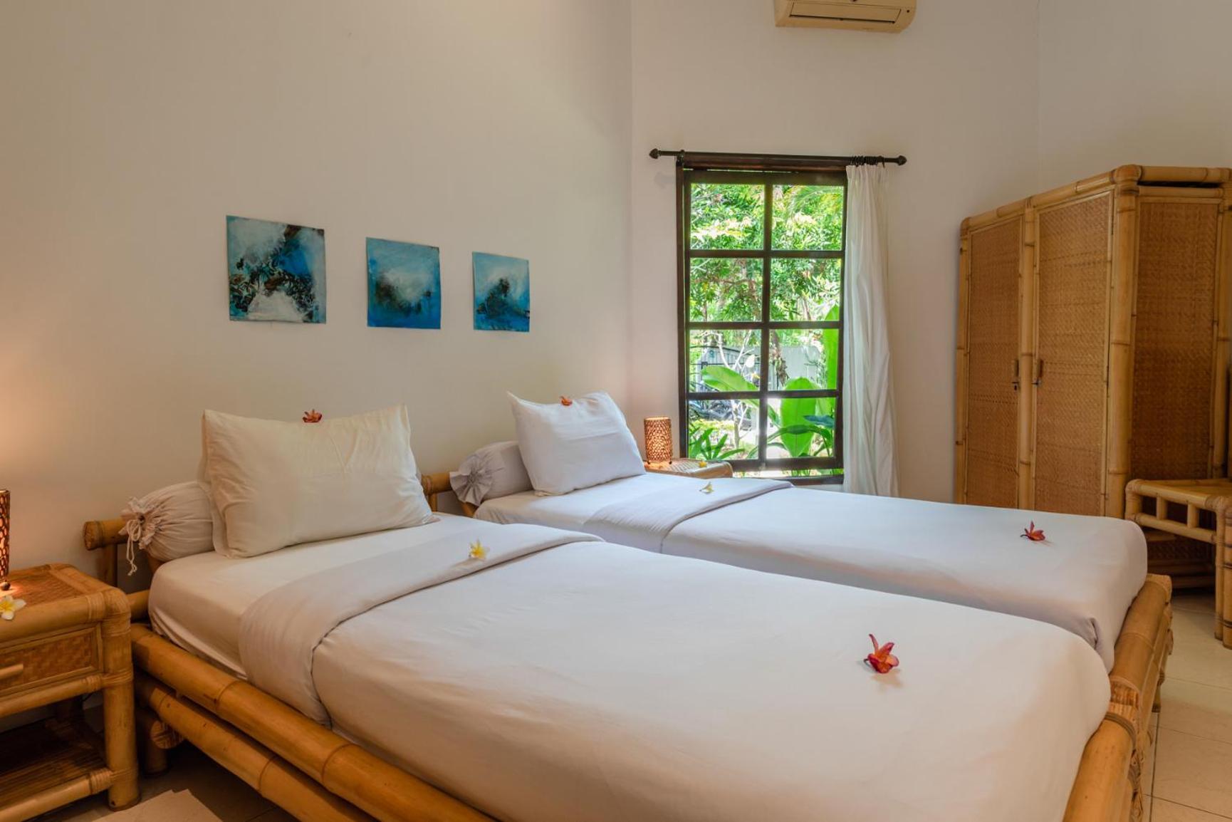 Gorgeous Beachfront Villa Lovina Banjar  Esterno foto