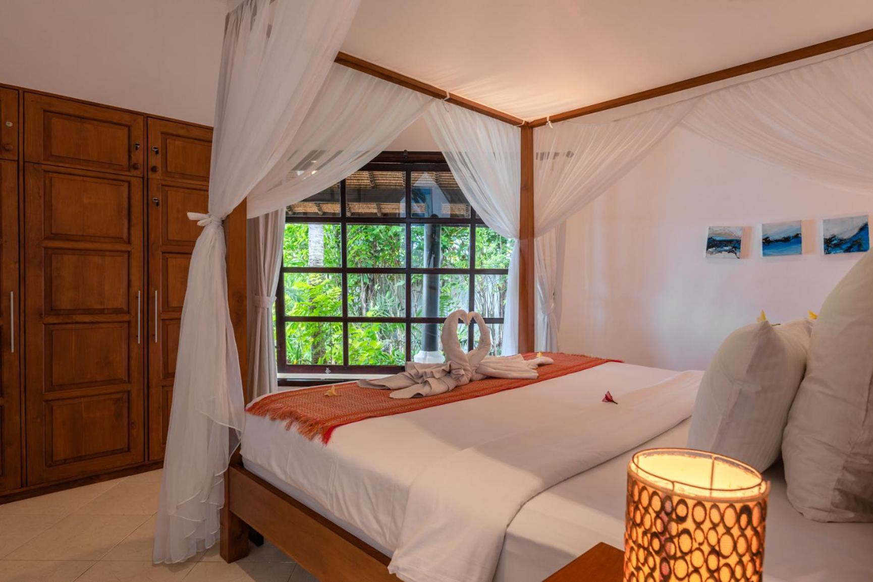 Gorgeous Beachfront Villa Lovina Banjar  Esterno foto