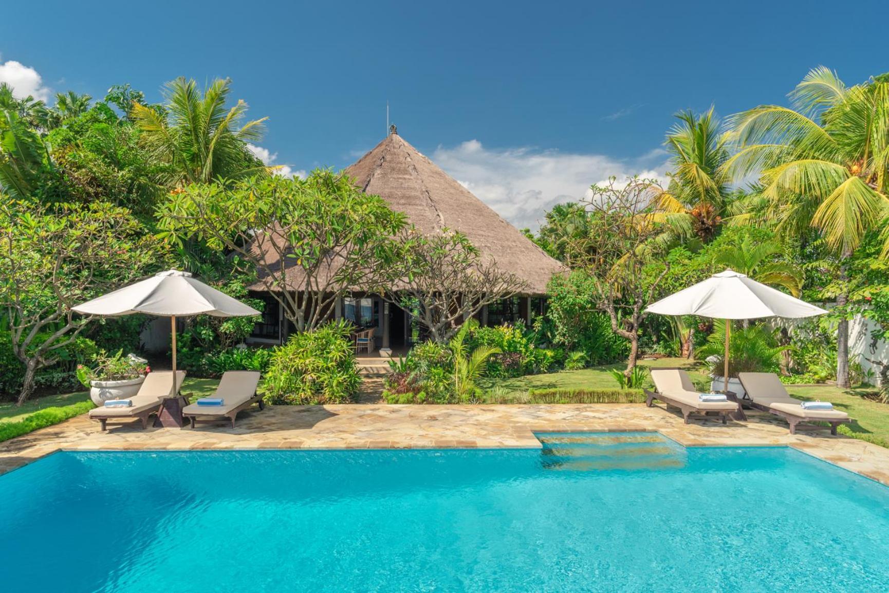 Gorgeous Beachfront Villa Lovina Banjar  Esterno foto